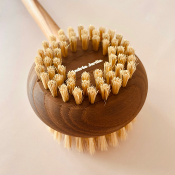 Brosse de bain pour le dos - en bois de frêne