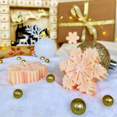 Bougie non toxique Flocon de Neige parfumée "Baies Givrée" (45gr)