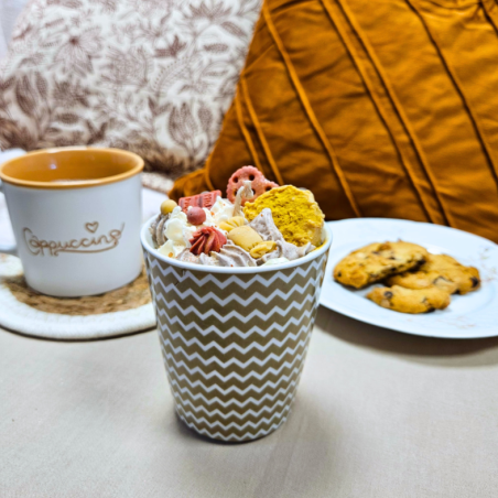 Bougie mug La Petite Bretonne - Parfum caramel beurre salé