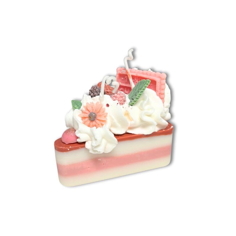 Bougie part de gâteau - Parfum givré fruits rouges Bougie part de gâteau - Parfum givré fruits rouges