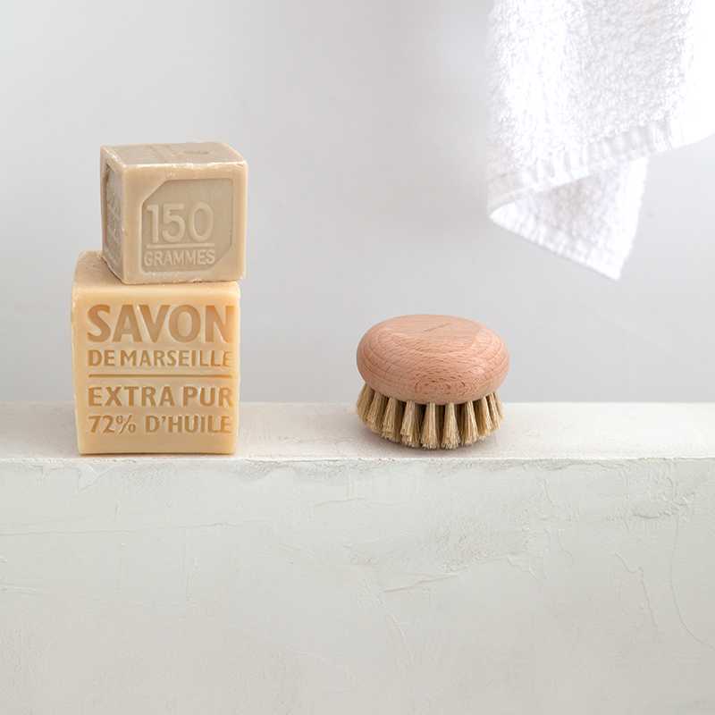Brosse de Bain Corps en Bois de Hêtre et Soie Blanche Brosse en bois pour le corps
